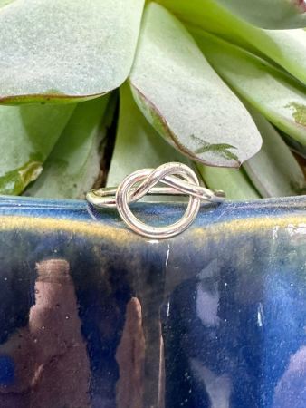 Chunky knot ring