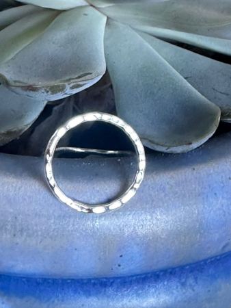 Hammered ring