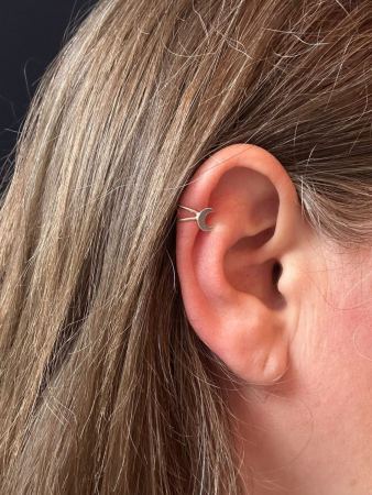 Solid Moon Double-contact Ear Cuff