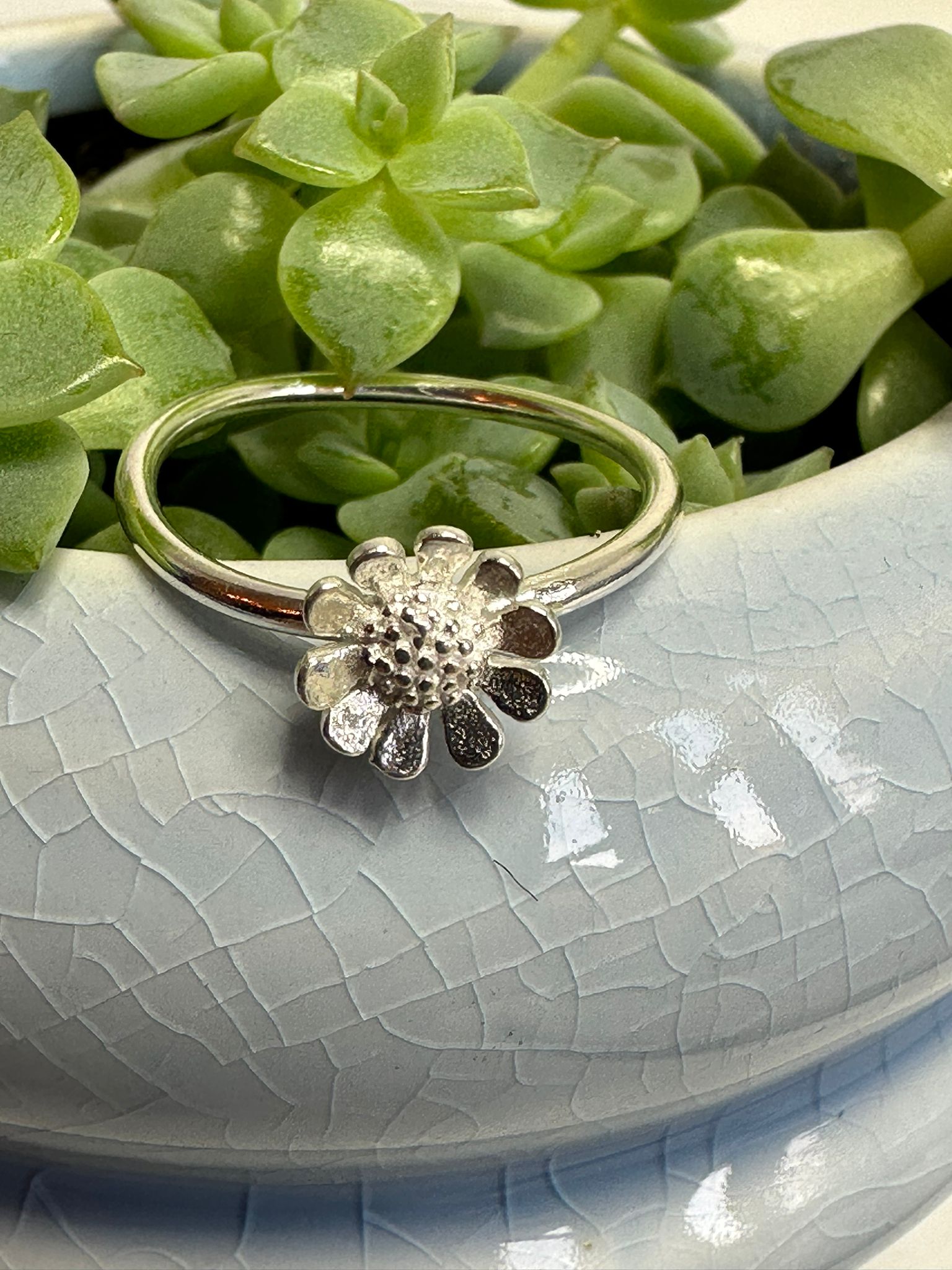 The Daisy ring — image 3