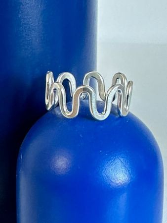 The Wiggly Ring